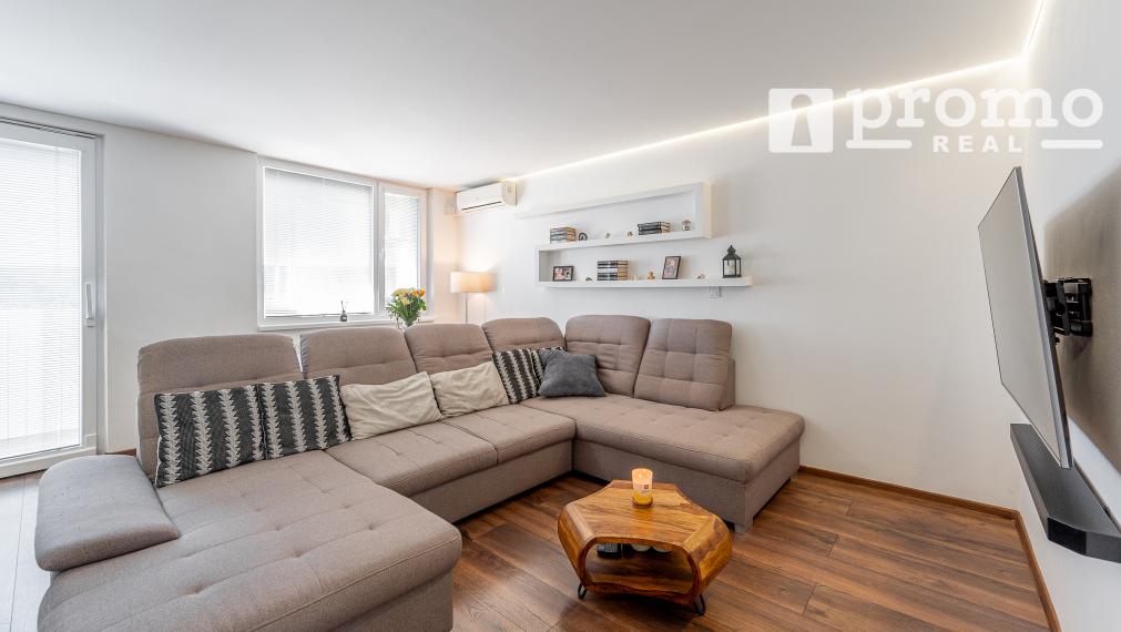 PREDANÉ STIEROVÁ - KVP 4 IZBOVÝ PRAŽSKÝ BYT 91m2+7m2  LOGGIA KOMPLETNÁ REKONŠTRUKCIA KLIMATIZÁCIA