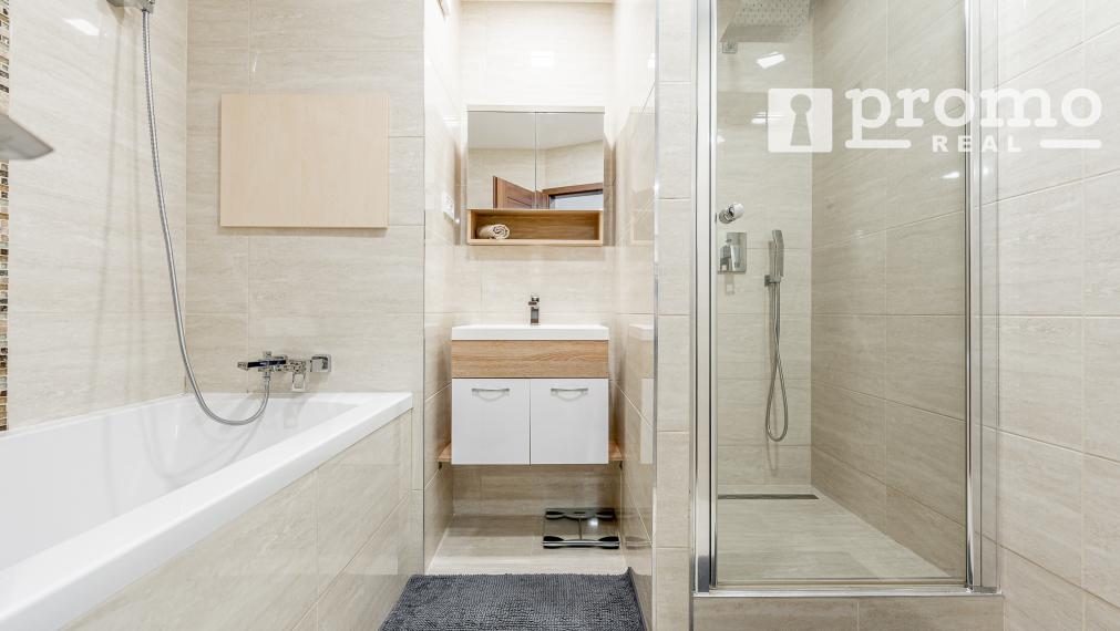 PREDANÉ STIEROVÁ - KVP 4 IZBOVÝ PRAŽSKÝ BYT 91m2+7m2  LOGGIA KOMPLETNÁ REKONŠTRUKCIA KLIMATIZÁCIA