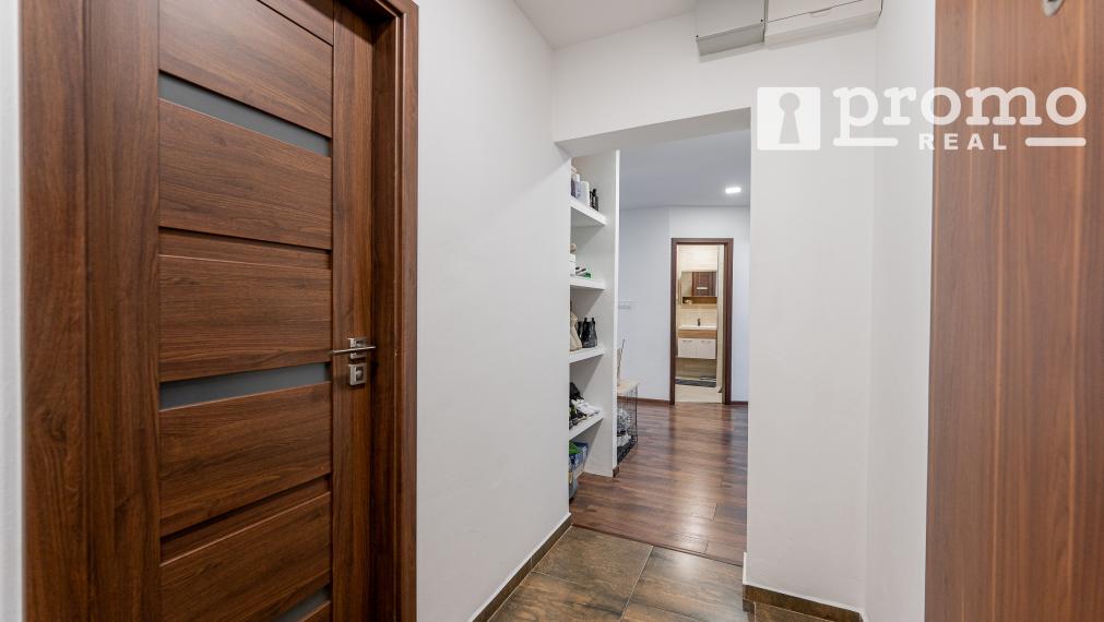 PREDANÉ STIEROVÁ - KVP 4 IZBOVÝ PRAŽSKÝ BYT 91m2+7m2  LOGGIA KOMPLETNÁ REKONŠTRUKCIA KLIMATIZÁCIA