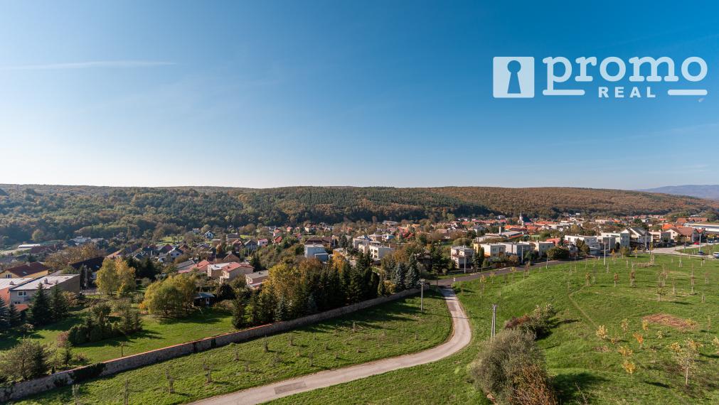 PREDANÉ STIEROVÁ - KVP 4 IZBOVÝ PRAŽSKÝ BYT 91m2+7m2  LOGGIA KOMPLETNÁ REKONŠTRUKCIA KLIMATIZÁCIA