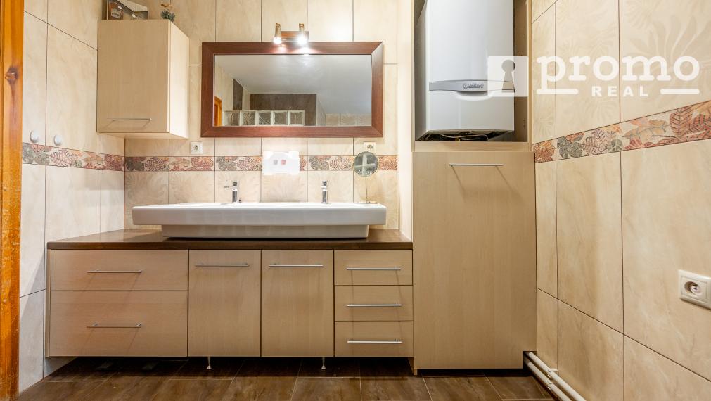 PREDANÉ HRAŠOVÍK 7 IZB, BAZÉN,GARÁŽ,POZEMOK 750m2