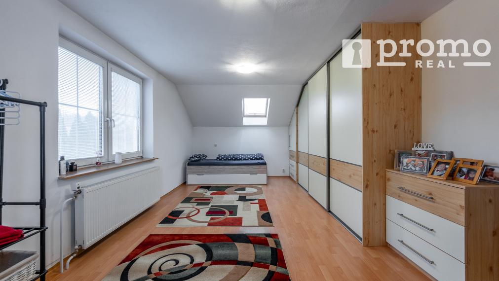PREDANÉ HRAŠOVÍK 7 IZB, BAZÉN,GARÁŽ,POZEMOK 750m2