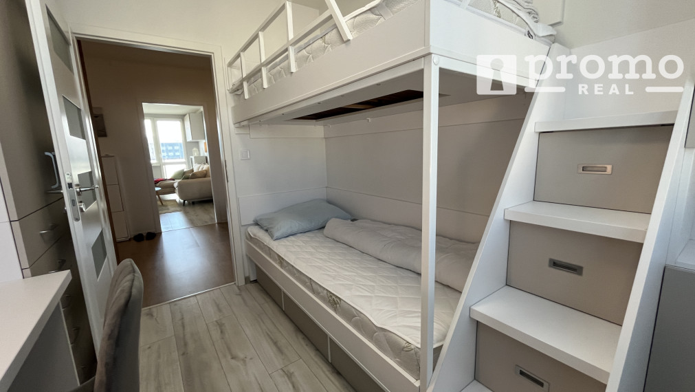 MOLDAVSKÁ 3 IZB.BYT + LOGGIA TOP LOKALITA