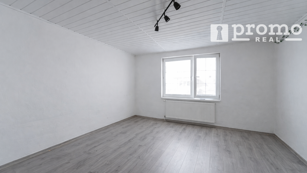 🏡 Priestranný rodinný dom s 2 bytmi a veľkou záhradou – Prešov, Solivar, Čajkovského ulica