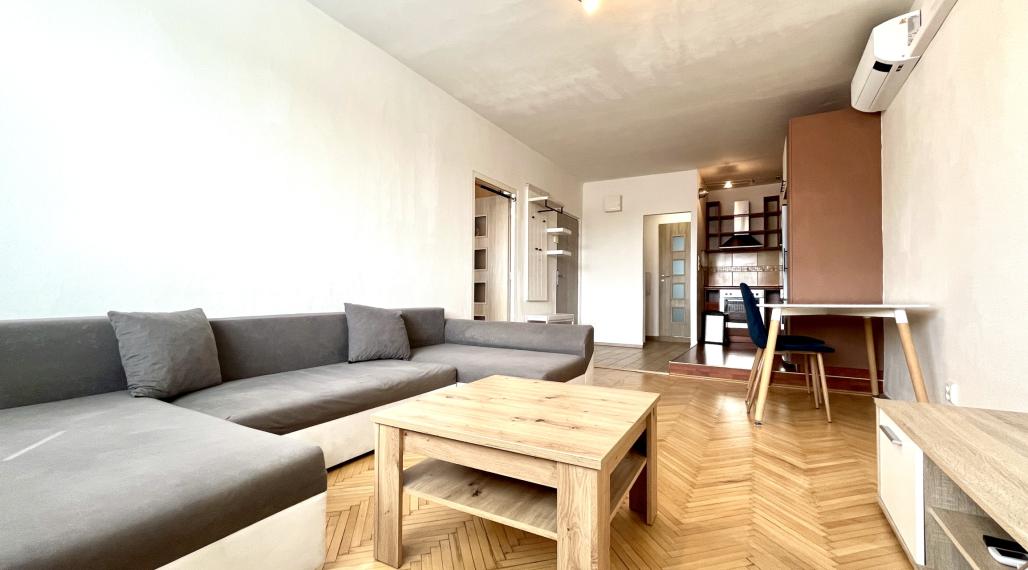 PANELOVÁ 2 IZBOVÝ KLIMATIZOVANÝ BYT 57 m2