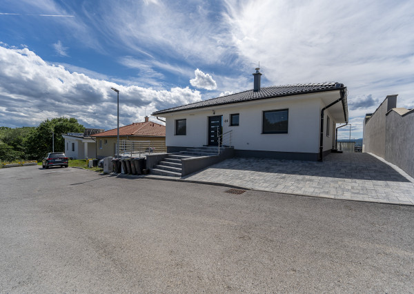 NOVOSTAVBA 4 IZB. RODINNÝ DOM PREŚOV -ŠALGOVÍK